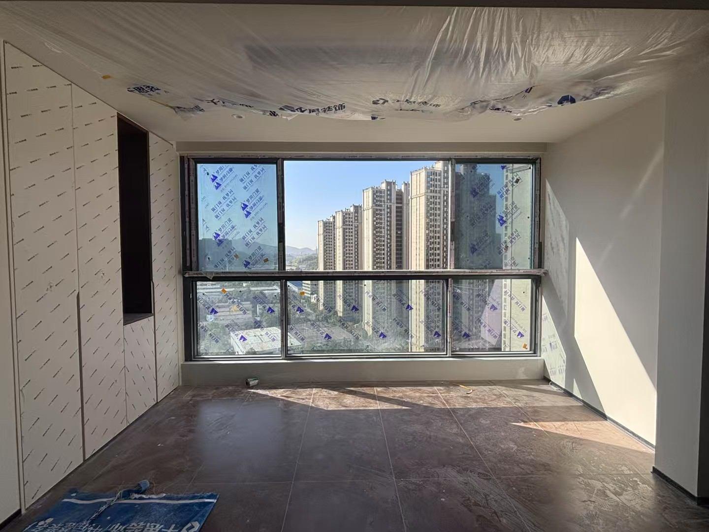 126系列六轨悬浮推拉窗